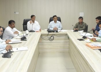 अतिरिक्त मुख्य सचिव ने फतेहाबाद में चल रही विकास परियोजनाओं की समीक्षा की