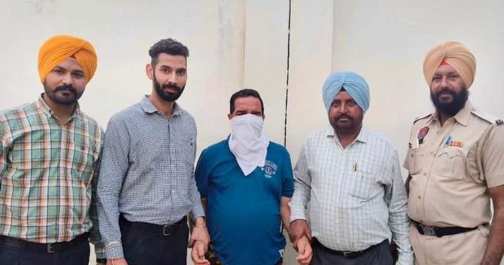 विजिलेंस ब्यूरो ने प्रेस रिपोर्टर को 1,00,000 रुपये की रिश्वत लेते हुए किया गिरफ्तार