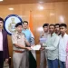 पुलिस महानिदेशक ने दुर्घटना के दौरान अपनी जान गंवाने वाले पुलिसकर्मियों के परिजनों को भेंट किए चेक