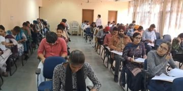  अम्बेदकर इंस्टीट्यूट ऑफ कॅरियर एंड कोर्सिस में कोचिंग के लिए हुई प्रवेश परीक्षा  