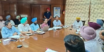 मुख्यमंत्री और स्पीकर ने पंजाब विधान सभा सैशन की कार्यवाही देखने आए ऑक्सब्रिज वर्ल्ड स्कूल कोटकपूरा के विद्यार्थियों के साथ की मुलाकात