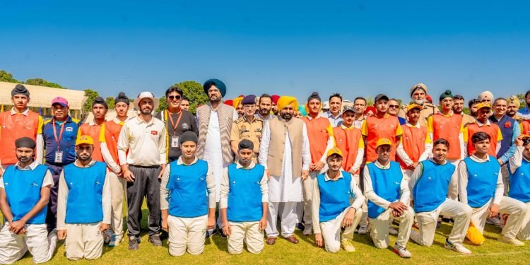  क्रिकेट मैच की करवाई शुरुआत