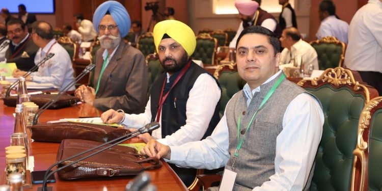 पंजाब के बिजली मंत्री हरभजन सिंह ईटीओ ने कुछ राज्यों द्वारा बिजली पर पानी सैस वसूलने के खि़लाफ़ उठाई ज़ोरदार आवाज़
