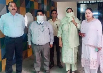 विजीलैंस ब्यूरो ने कैमिस्ट से 15,000 रुपए की रिश्वत लेते हुये एस. एम. ओ. और बी. ए. एम. एस. डाक्टर को किया काबू