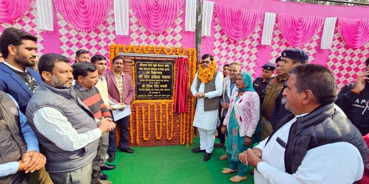 किसानों को सिंचाई के लिए पानी उपलब्ध करवाना सरकार की प्राथमिकता: कैबिनेट मंत्री देवेंद्र सिंह बबली