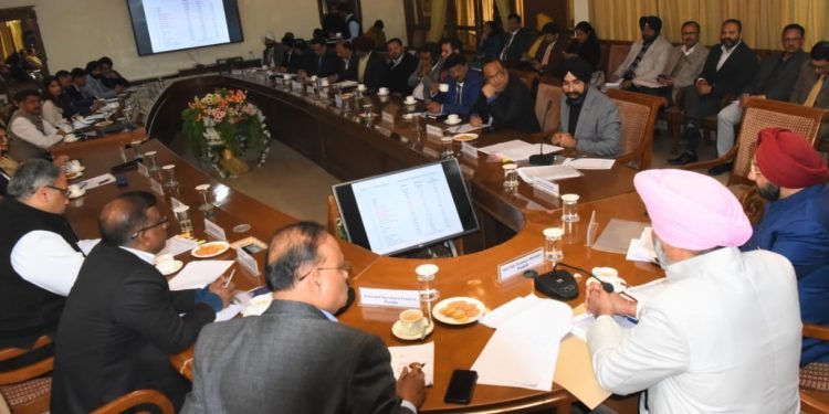 वित्त मंत्री चीमा द्वारा बैंकों को रोज़गार और उद्यमिता को बढ़ावा देने वाली स्कीमों के अंतर्गत कर्जों के वितरण पर पूरा ज़ोर लगाने के निर्देश