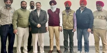 ऐक्सियन पुड्डा दूध का बूथ चलाने के एवज़ में 20,000 रुपए की मासिक रिश्वत लेता विजीलैंस ब्यूरो द्वारा काबू