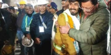 Workers Came Out Safely From Tunnel