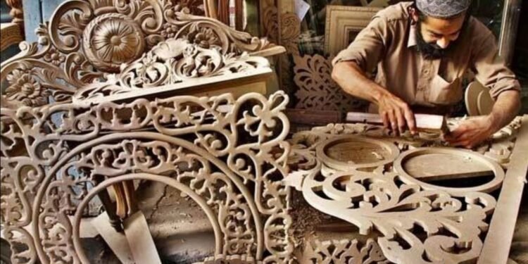 Wood Carving Exports Halted By War