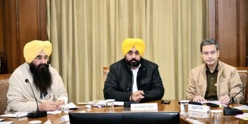 मुख्यमंत्री द्वारा किसानों के बकाया मसलों के 31 मार्च तक समाधान के लिए कमेटी का गठन