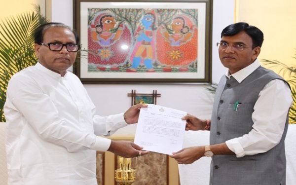 रेवाड़ी में जल्द ही एम्स का शिलान्यास- डा. बनवारी लाल