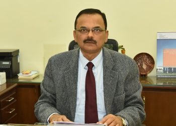 सीनियर आई. ए. एस. अधिकारी विजॉय कुमार सिंह ने मुख्यमंत्री के विशेष मुख्य सचिव के तौर पर पद संभाला