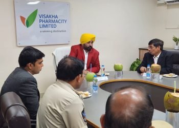 मुख्यमंत्री ने प्रदेश में बड़ी फार्मास्युटिकल सिटी स्थापित करने की कवायद शुरू की
