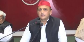 Akhilesh Yadav Did Not Receive Invitation Ayodhya