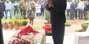 भाजपा नेता संजय टंडन ने पूर्व केंद्रीय मंत्री हरमोहन धवन को श्रद्धांजलि अर्पित की, साथ बिताए दिन याद किए, परिवार को ढांढस बंधाया