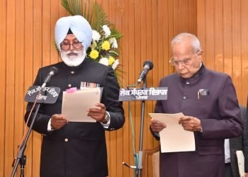 जतिन्दर सिंह औलख ने चेयरमैन पंजाब लोक सेवा आयोग और इन्दरपाल सिंह ने राज्य मुख्य सूचना कमिश्नर के पद के लिए ली शपथ