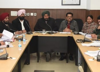 स्थानीय निकाय मंत्री बलकार सिंह ने रिव्यू मीटिंग करते हुये अधिकारियों को अप्रयुक्त फंडों को विकास कामों पर तुरंत ख़र्च करने के दिए निर्देश