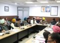 स्थानीय निकाय मंत्री बलकार सिंह ने समीक्षा बैठक में अधिकारियों को चल रहे कार्यों को तेज़ी से पूरा करने के दिए निर्देश