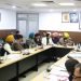 स्थानीय निकाय मंत्री बलकार सिंह ने समीक्षा बैठक में अधिकारियों को चल रहे कार्यों को तेज़ी से पूरा करने के दिए निर्देश