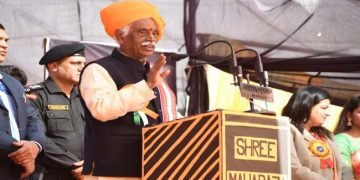 बच्चों में किताबी ज्ञान के साथ संस्कार होने बहुत आवश्यक हैं: राज्यपाल बंडारू दत्तात्रेय