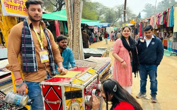 सूरजकुंड मेले में बॉयोस्कोप से हो रहे हैं राम मंदिर के दर्शन