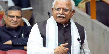 मुख्यमंत्री ने की घोषणा, सड़कों का चौड़ाकरण करते समय बिजली के खंभों को अब ट्रांसमिशन कंपनियां स्वयं अपने खर्चे पर हटाएंगी