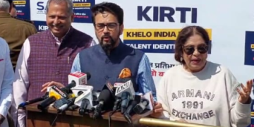 केंद्रीय खेल मंत्री अनुराग मामा चंडीगढ़ सांसदीय सीट से चुनाव लड़ने के सवाल पर कहा की जो अधिकार राष्ट्रीय नेतृत्व का है