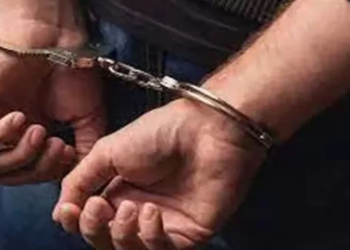 हरियाणा एंटी करप्शन ब्यूरो की टीम ने फरीदाबाद जिला में नगर निगम फरीदाबाद में तैनात मेडिकल ऑफिसर नीतीश परवल को 3 लाख रुपये की रिश्वत के आरोप में किया गिरफ्तार