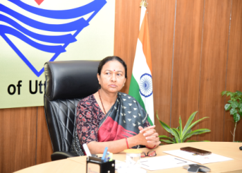 मुख्य निर्वाचन अधिकारी ने कहा कि सभी 11729 पोलिंग स्टेशन पर तैनात होने वाले मतदान कार्मिकों को चिकित्सा सेवा उपलब्ध