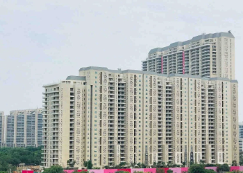 गुरुग्राम की 31 बहुमंजिला सोसायटी में बनाए गए हैं 52 पोलिंग बूथ