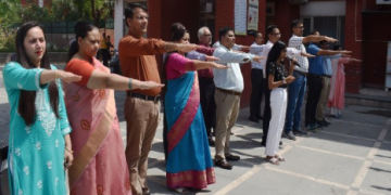 जे. सी. बोस विश्वविद्यालय में विद्यार्थियों और कर्मचारियों ने मतदाता शपथ ली