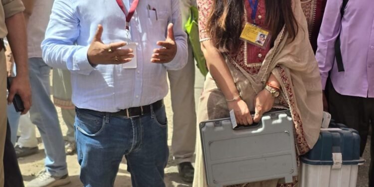 Viral Girl Isha Arora