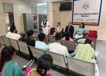 कर्मियों के लिए विशेष कानूनी साक्षरता शिविर आयोजित