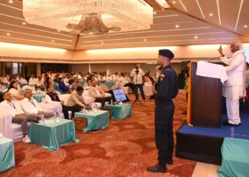 गरीब बच्चों में स्कूल छोड़ने की दर एक बड़ी समस्या - राज्यपाल