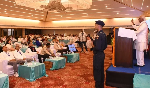 गरीब बच्चों में स्कूल छोड़ने की दर एक बड़ी समस्या - राज्यपाल