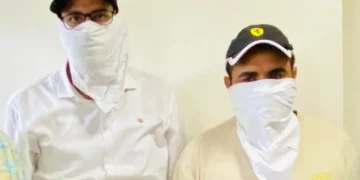 फौज के सूबेदार से रिश्वत लेते दो ऑडिटर गिरफ्तार