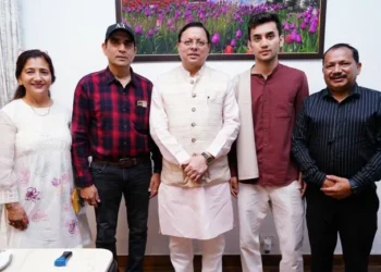 बैडमिंटन खिलाड़ी लक्ष्य सेन ने की सीएम से मुलाकात