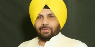 रिश्वत मामले में P.S.P.C.L. का A.O. निलंबित