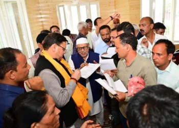 सीएम ने किया मुख्यमंत्री कैंप, सुनी लोगों की समस्याएं