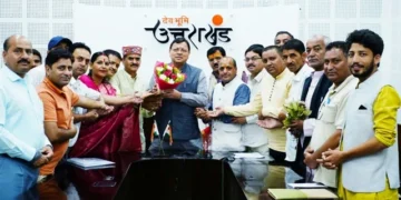 सीएम ने की चार धाम के पुरोहितों, टूर ऑपरेटरों से मुलाकात