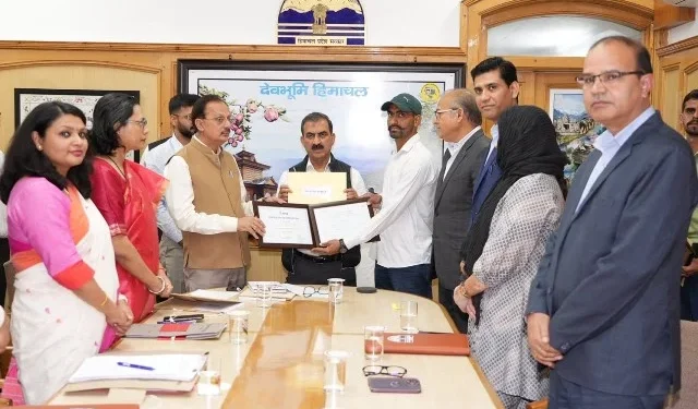 हिमाचल सरकार और E.F.S.फेसिलिटीज सर्विसिज ग्रुप लिमिटेड में M.O.U.