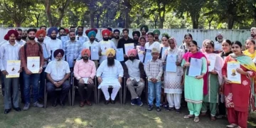 किसान आंदोलन में जान गंवाने वालों के वारिसों को दी नौकरियां