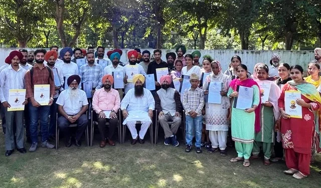 किसान आंदोलन में जान गंवाने वालों के वारिसों को दी नौकरियां