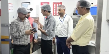 देहरादून में नामी खाद्य प्रतिष्ठानों पर छापेमारी