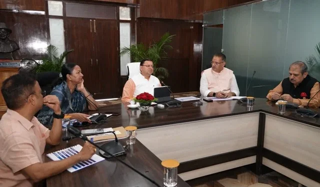 राज्य में प्राकृतिक खेती को दिया जाए बढ़ावा - धामी