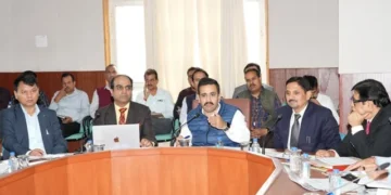 सड़क निर्माण में अच्छी क्वालिटी पर ध्यान दें अधिकारी - मंत्री