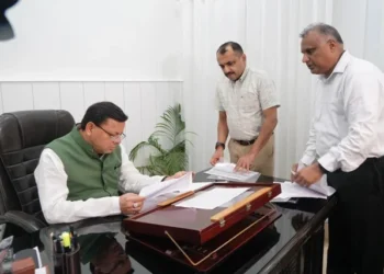 सीएम धामी ने किया पुलिस हेडक्वार्टर का औचक निरीक्षण