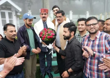 सीएम से मिले जेओए आईटी पासआऊट