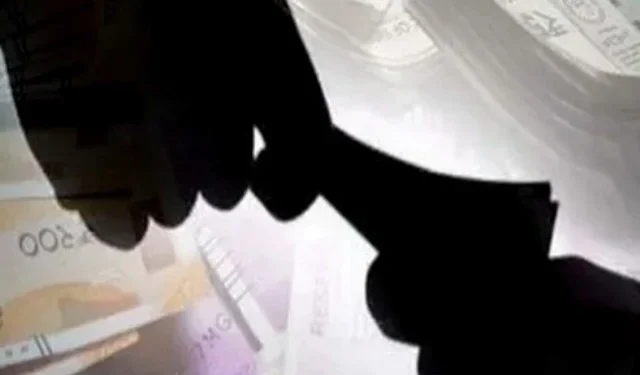 सीबीआई ने प्रिंसिपल को रिश्वत लेते किया गिरफ्तार