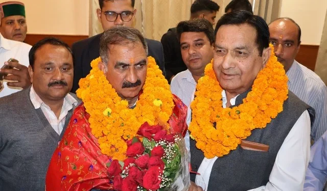 अनुसूचित जाति आयोग के अध्यक्ष ने सीएम से की भेंट